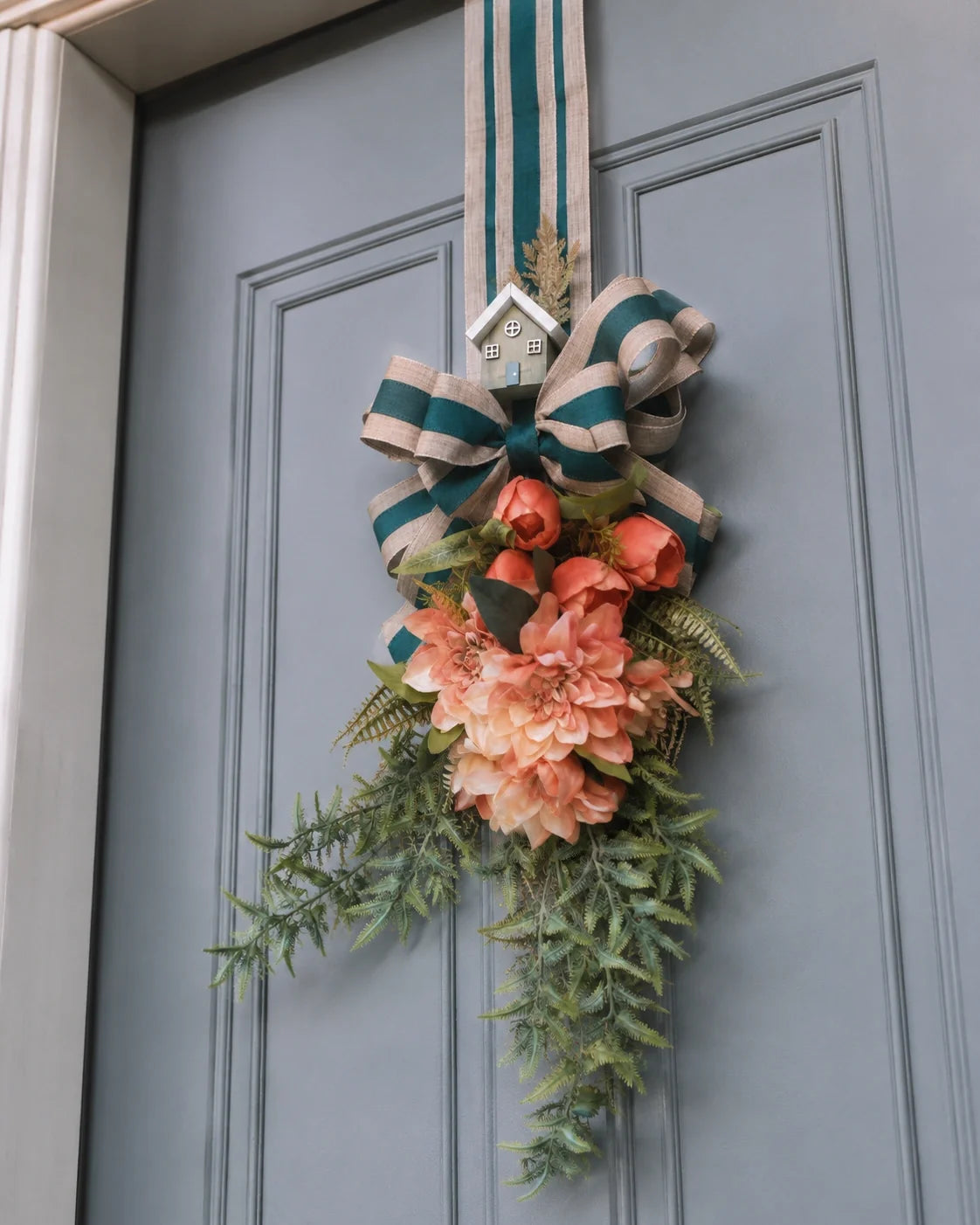 Escapulário de Porta Verde Petróleo com Flores, Tulipas e Casinha