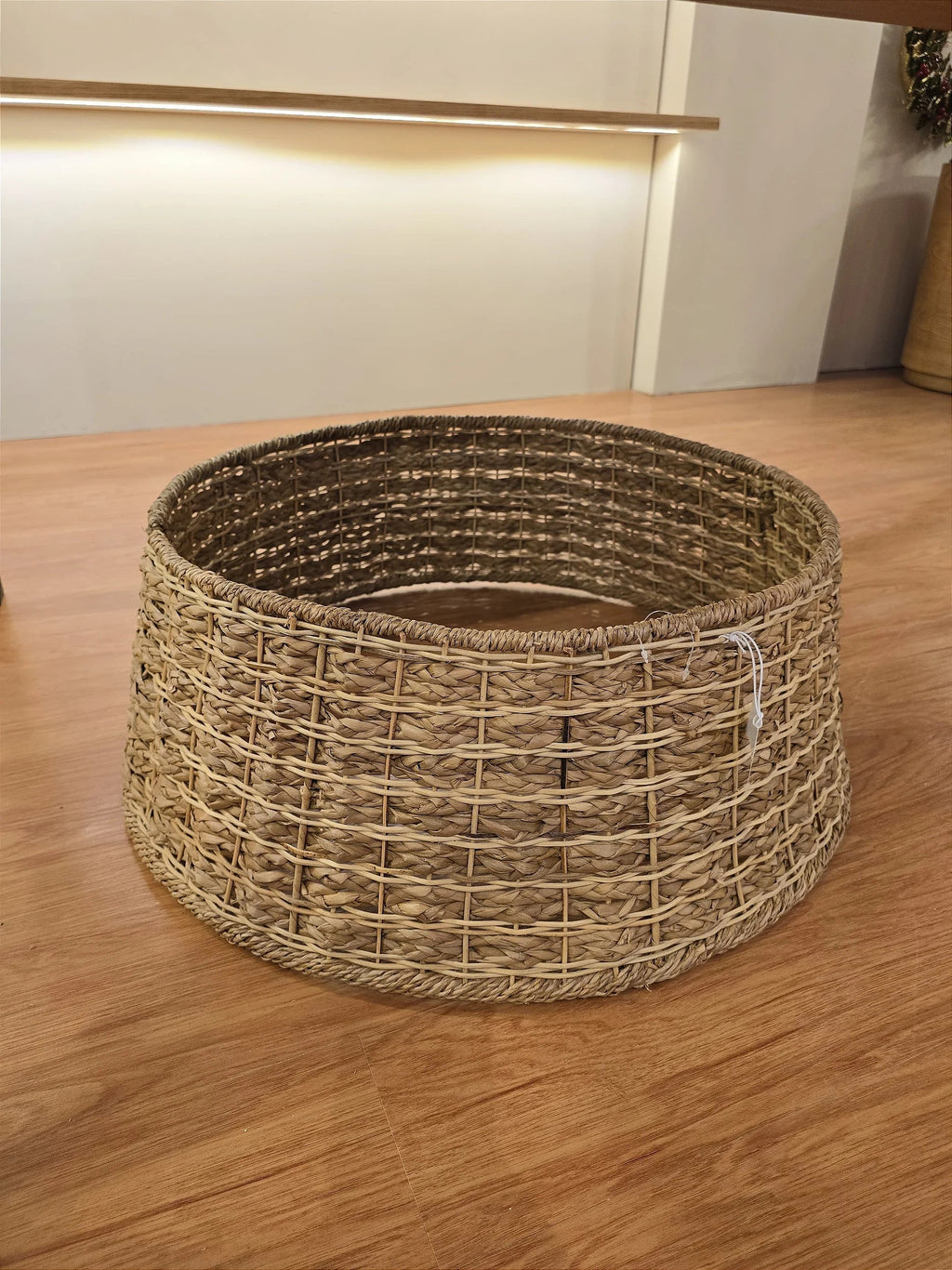 Saia Rígida para Árvore de Natal 68,5cm • Fibra Natural Bankuan – Pré-Venda 2025